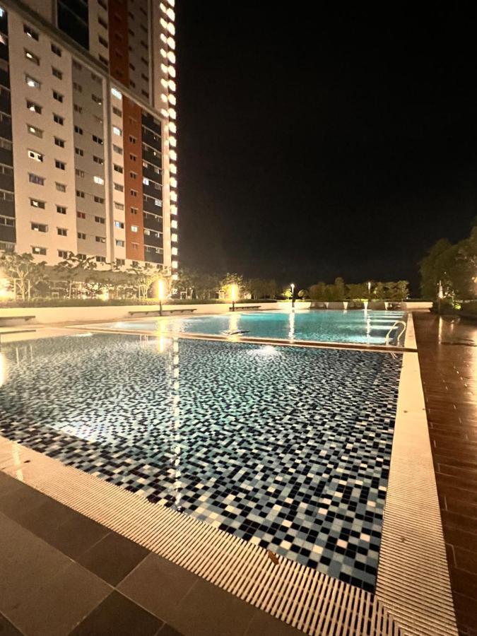 High Flyer Klia At Alanis Residence Kota Warisan Sepang Ngoại thất bức ảnh